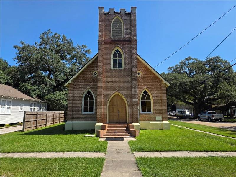 202 W 23RD AVE, Covington, LA 70433