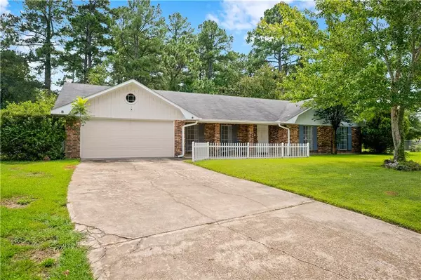 Pineville, LA 71360,111 LODGE HILL CIR
