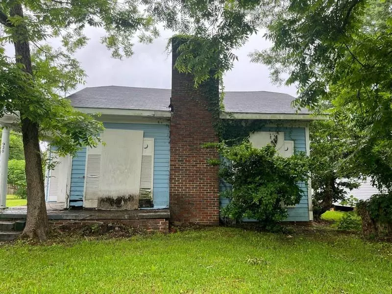 Alexandria, LA 71301,920 CHESTER ST