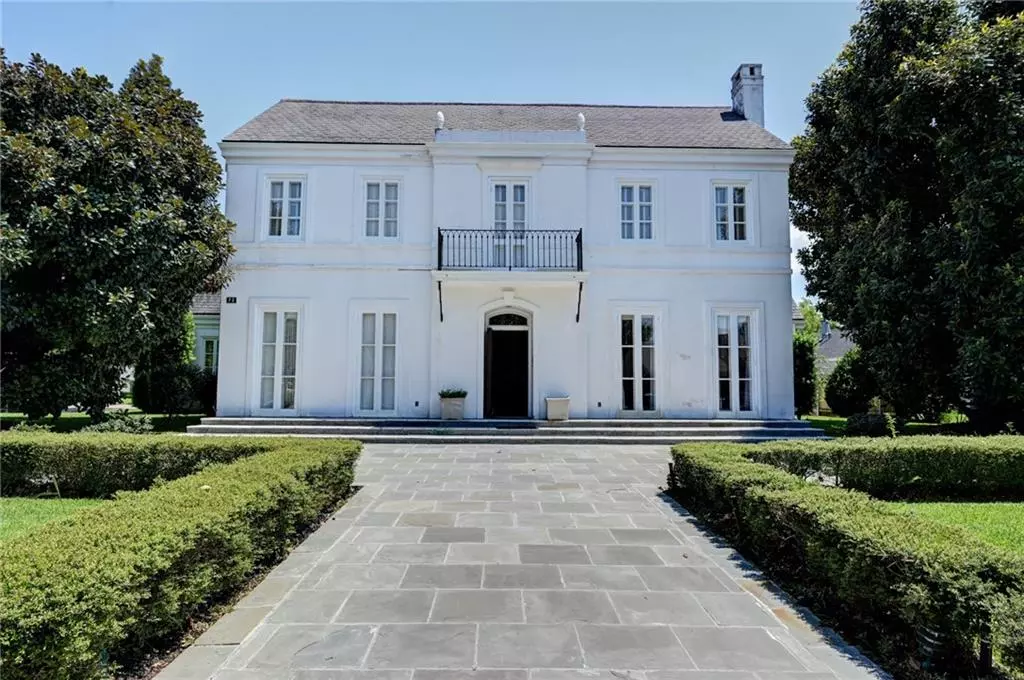 Kenner, LA 70065,72 CHATEAU MAGDELAINE DR