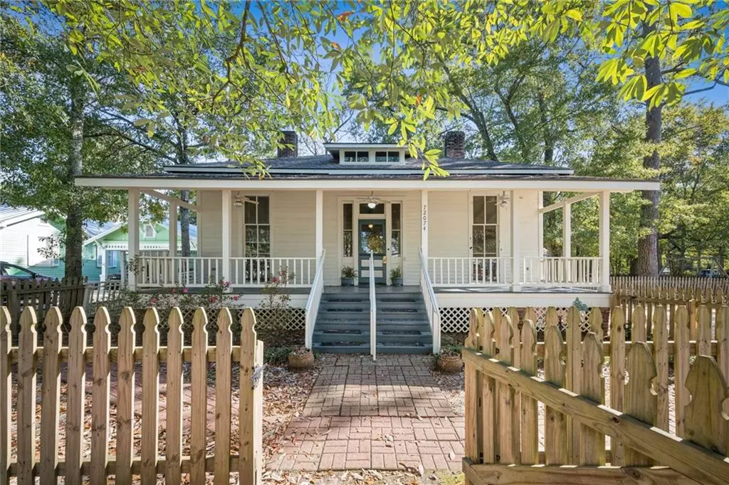 Abita Springs, LA 70420,72074 LIVE OAK ST