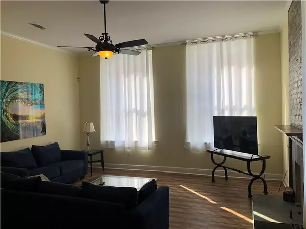 New Orleans, LA 70131,323 MORGAN ST #C