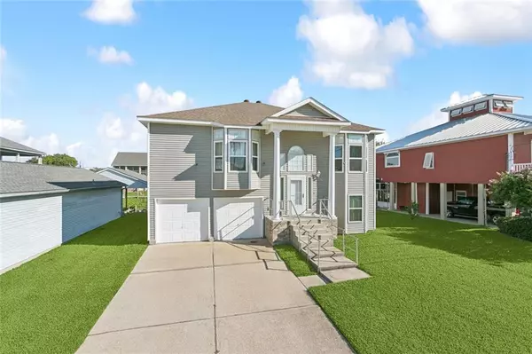 Barataria, LA 70036,4954 JOAN MARIE DR