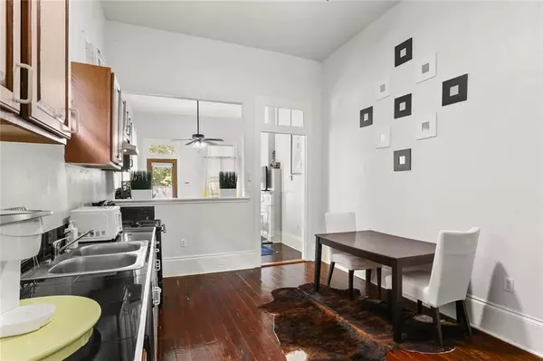 New Orleans, LA 70115,2209 11 VALENCE ST