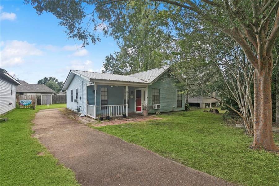 680 MONTMARTRE ST, Mandeville, LA 70448