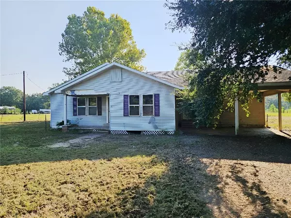 74 MORENO RD, Glenmora, LA 71433