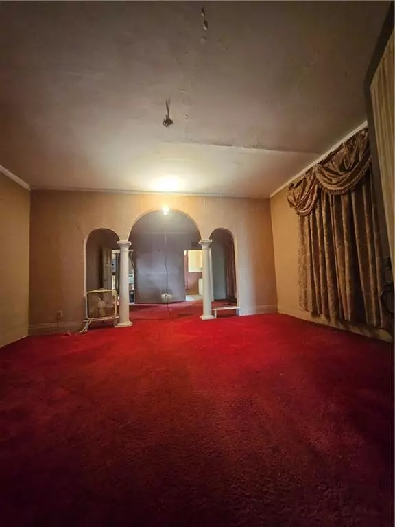 New Orleans, LA 70115,2300 UPPERLINE ST