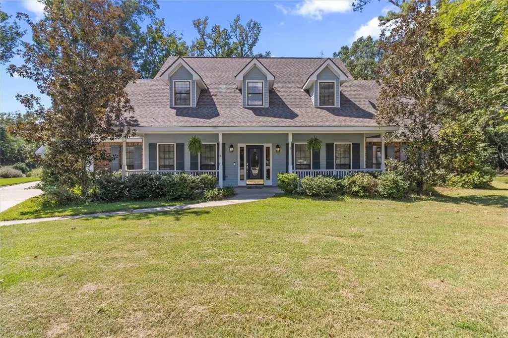 Mandeville, LA 70448,590 LAURA DRIVE SOUTH DR