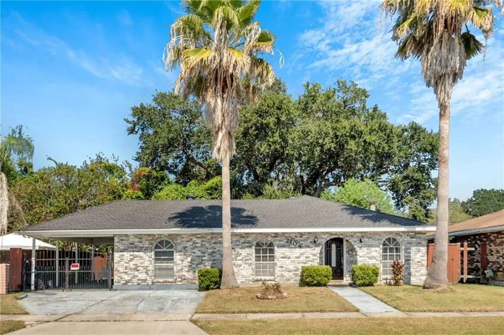 Violet, LA 70092,2104 DELTA QUEEN DR