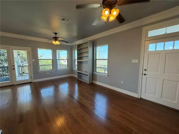 Chalmette, LA 70043,3812 VOLPE DR