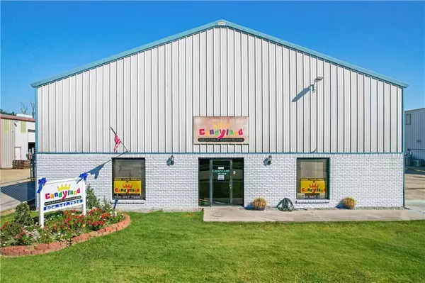 5224 TARAVELLA RD, Marrero, LA 70072