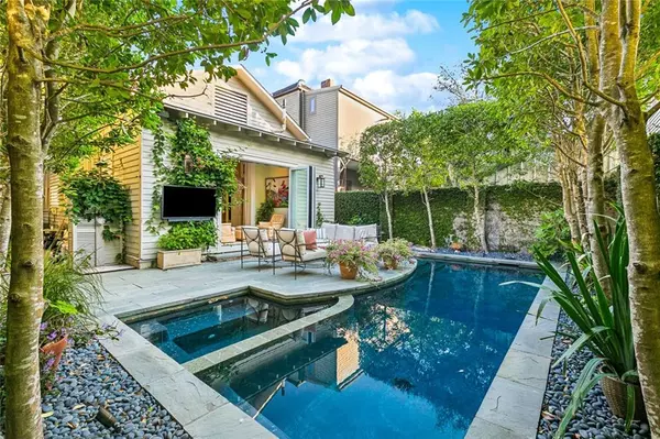 New Orleans, LA 70115,3512 CAMP ST