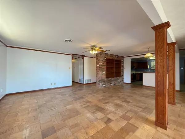 Metairie, LA 70003,8725 25TH ST