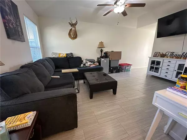 Marrero, LA 70072,5211 CROSS CREEK DR