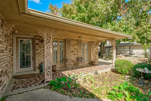 New Orleans, LA 70126,7111 THORNLEY DR