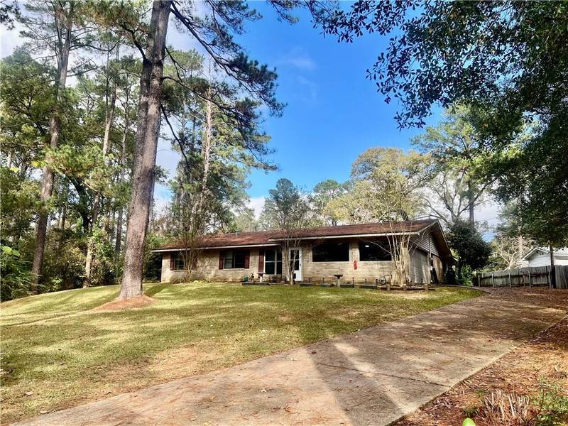 308 IRIS PARK DR, Pineville, LA 71360