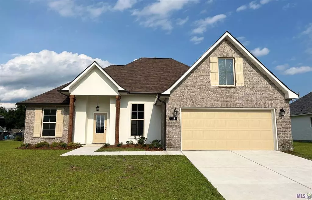 Luling, LA 70070,113 Olivia DR