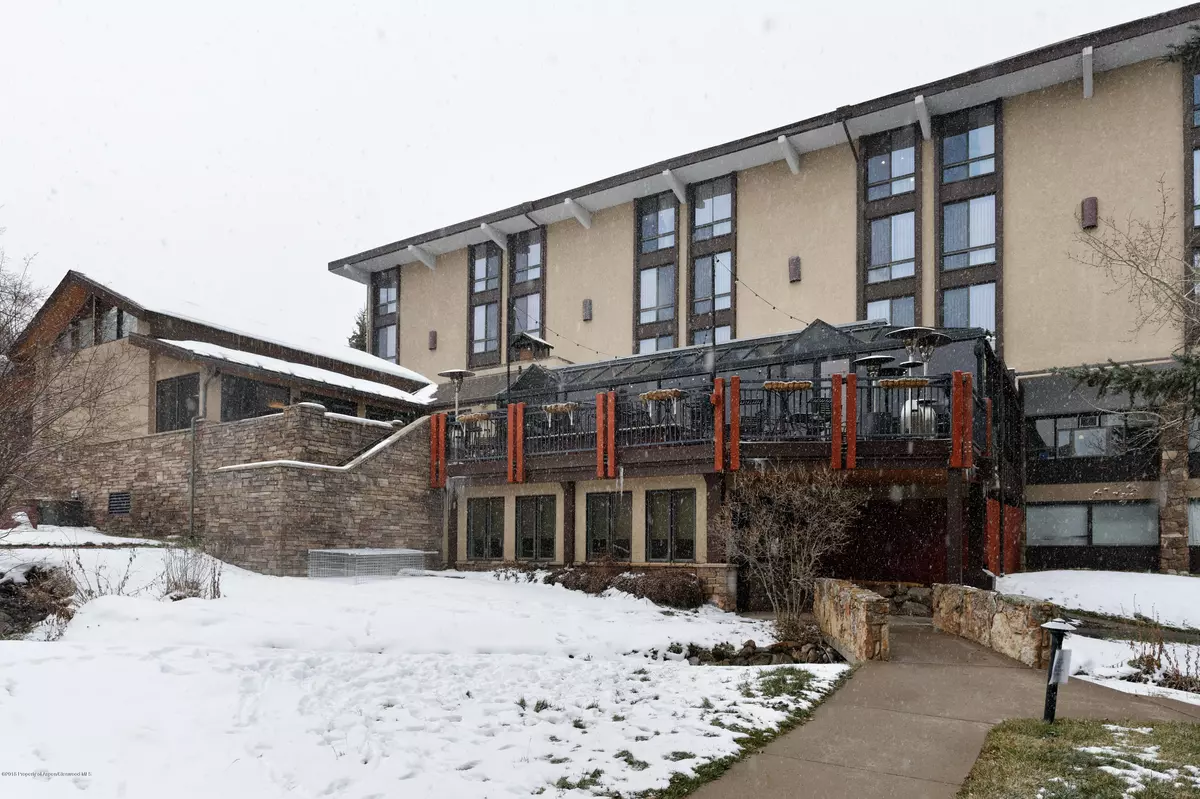 Snowmass Village, CO 81615,300 Carriage Way 105