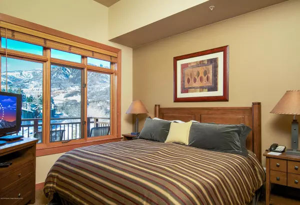 Snowmass Village, CO 81615,60 Carriage Way 3125