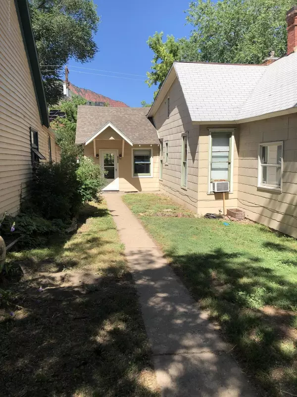 Glenwood Springs, CO 81601,907-909 Blake Avenue