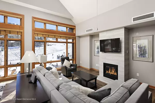 Snowmass Village, CO 81615,110 Carriage Way 3404