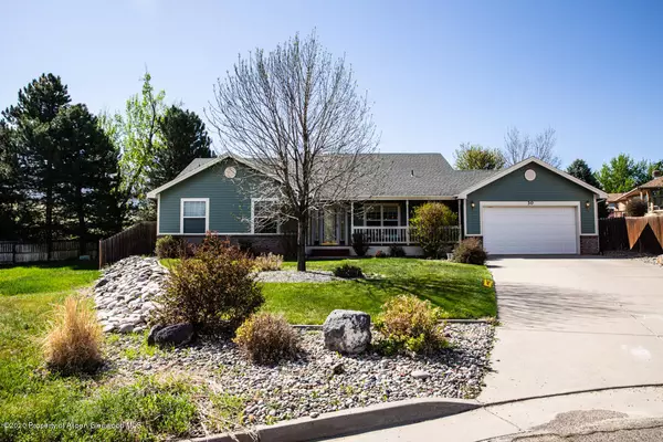 30 Ridge View Place, Parachute, CO 81635