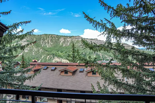 Snowmass Village, CO 81615,400 Wood Road I-3307