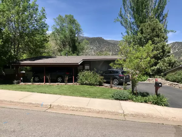 611 W 12th Street, Glenwood Springs, CO 81601