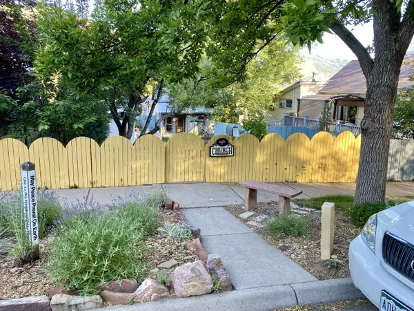 Glenwood Springs, CO 81601,743 Palmer Avenue