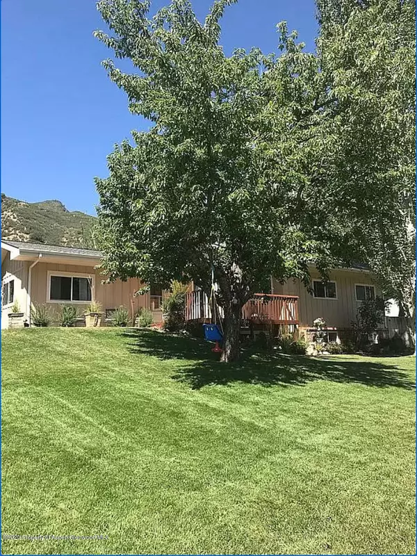 1123 Riverview Drive, Glenwood Springs, CO 81601