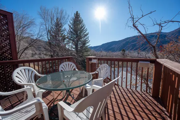 Glenwood Springs, CO 81601,317 4th Street