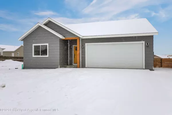 340 Lake View Road, Hayden, CO 81639