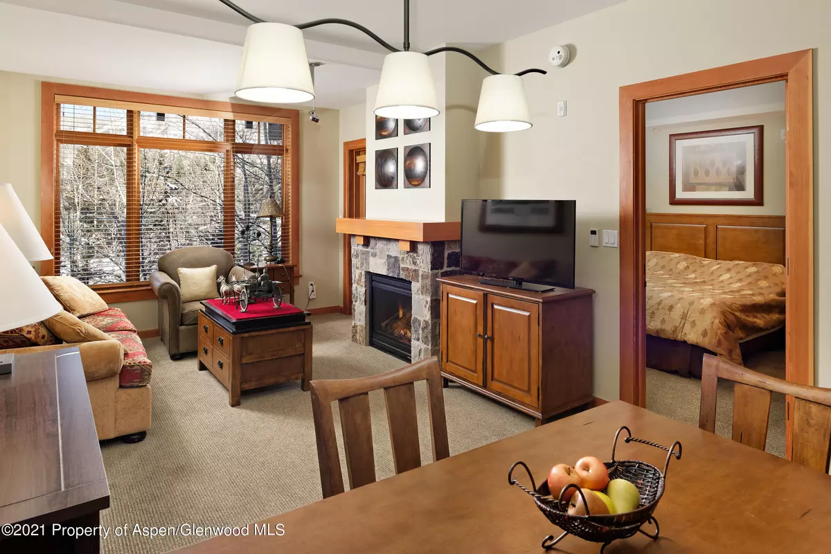 Snowmass Village, CO 81615,60 Carriage Way 3223