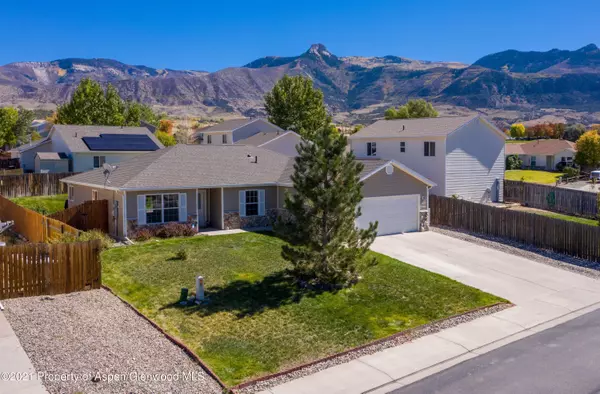 51 Cliff View Circle, Parachute, CO 81635