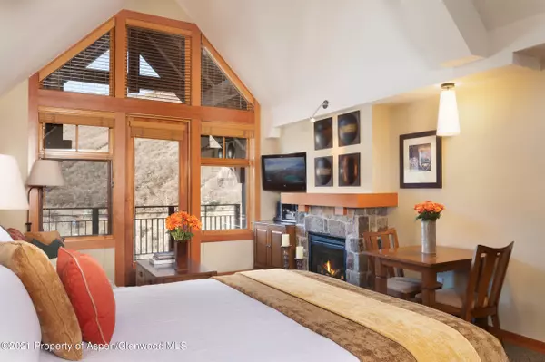 Snowmass Village, CO 81615,90 Carriage Way 3515