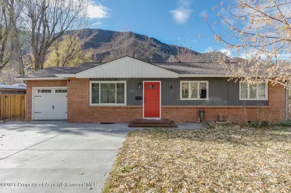 1733 Grand Avenue, Glenwood Springs, CO 81601