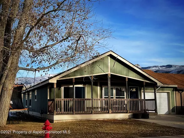 200 Yampa Avenue, Parachute, CO 81635