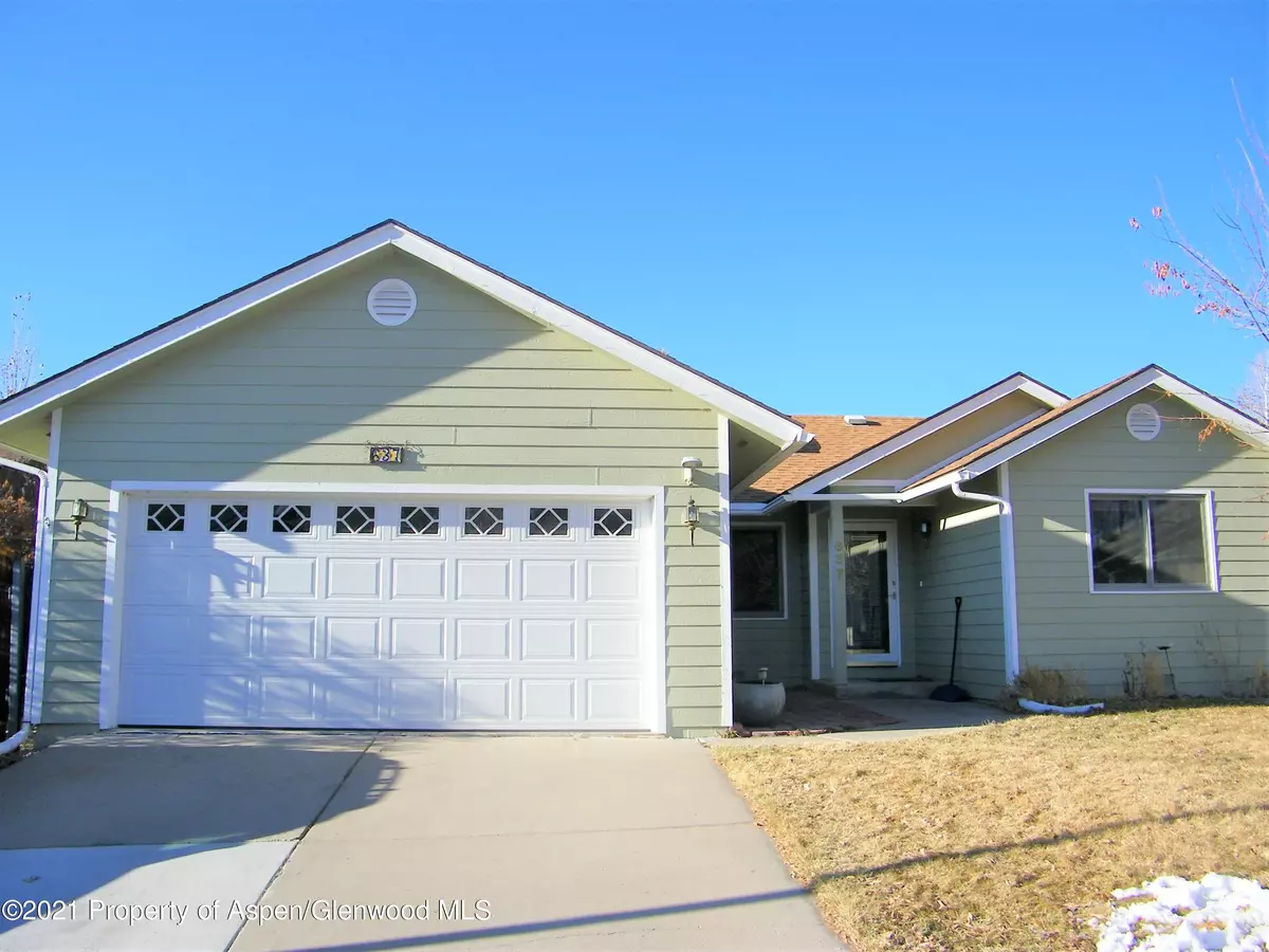 New Castle, CO 81647,637 Night Shade Court