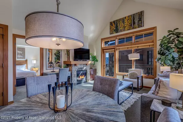 Snowmass Village, CO 81615,60 Carriage Way 3322