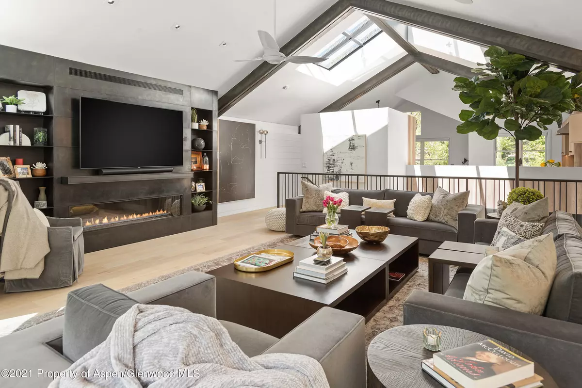 Aspen, CO 81611,929 E Durant Street 4