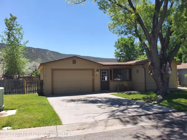 12 W Tamarack Circle, Parachute, CO 81635