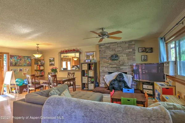 Glenwood Springs, CO 81601,2322 Bennett Avenue