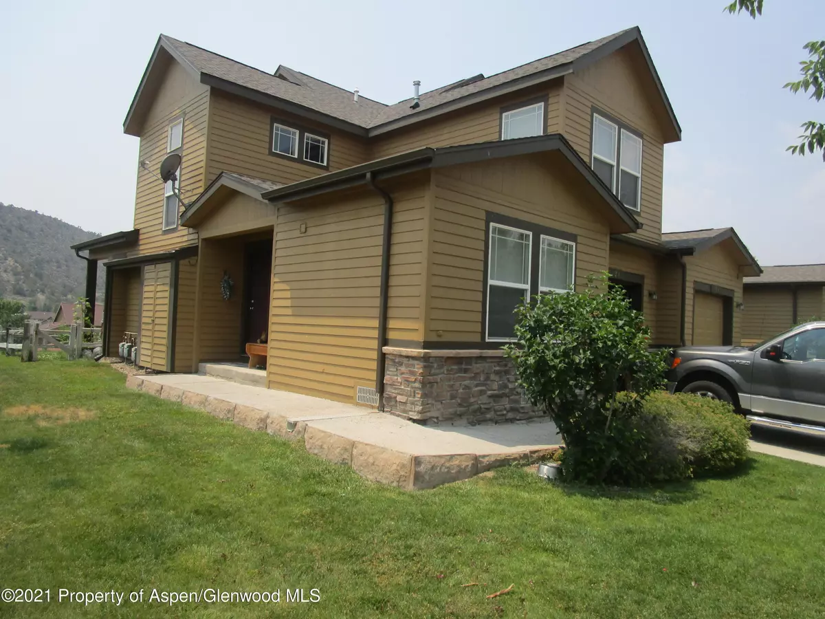 New Castle, CO 81647,123 E Cathedral Court