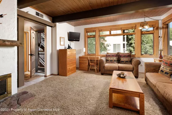 Snowmass Village, CO 81615,600 Carriage Way J-3