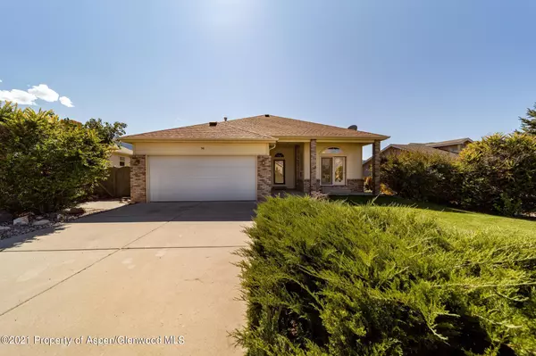 56 Hawthorne Way, Parachute, CO 81635