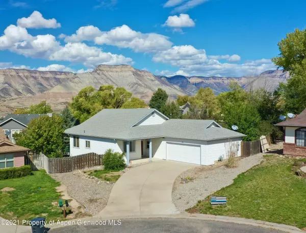 54 Oak Court, Parachute, CO 81635