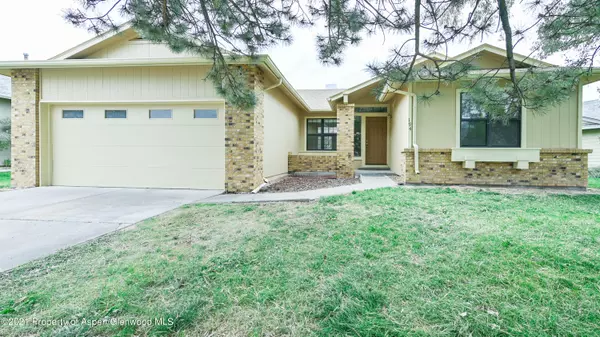 194 Sagemont Circle, Parachute, CO 81635