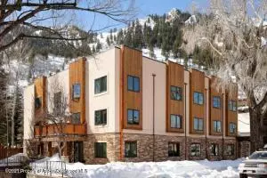 Aspen, CO 81611,119 E Cooper Avenue 22