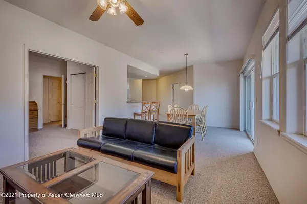 Glenwood Springs, CO 81601,2701 Midland Avenue 0825