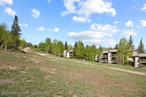 Snowmass Village, CO 81615,855 Carriage Way Trails 104